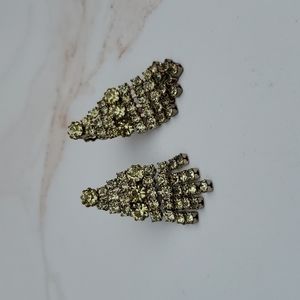 VINTAGE Silvertone  clear rhinestones dangle clip ons prong set wedding prom
